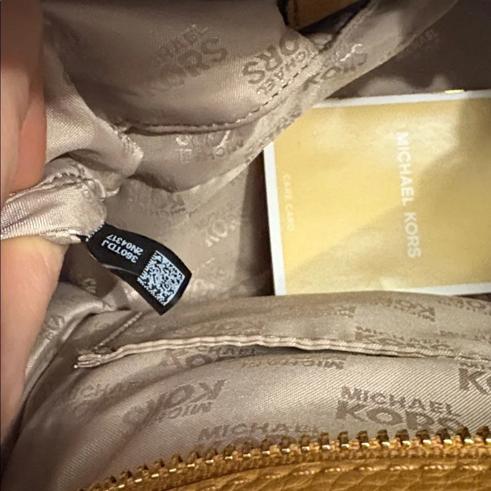 NWT Michael Kors Brown Hamilton Traveler‎ Large Leather Satchel